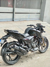 TVS Apache RTR 200 4V