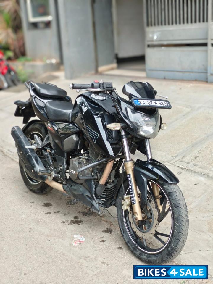 TVS Apache RTR 200 4V TVS Apache RTR 200 4V