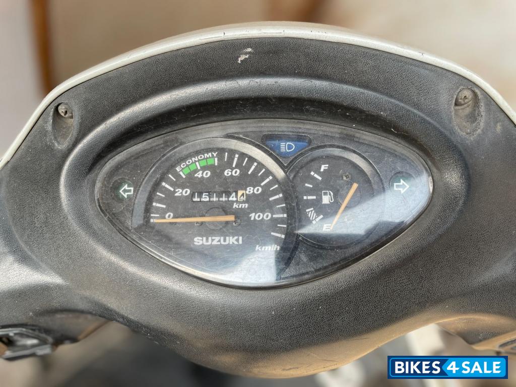 White Suzuki Access 125