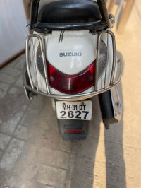 White Suzuki Access 125