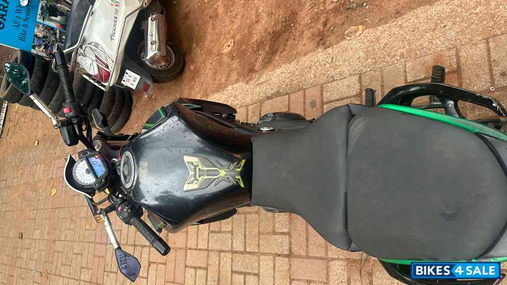 Black And Green Kawasaki  Ninja 650ER 6N