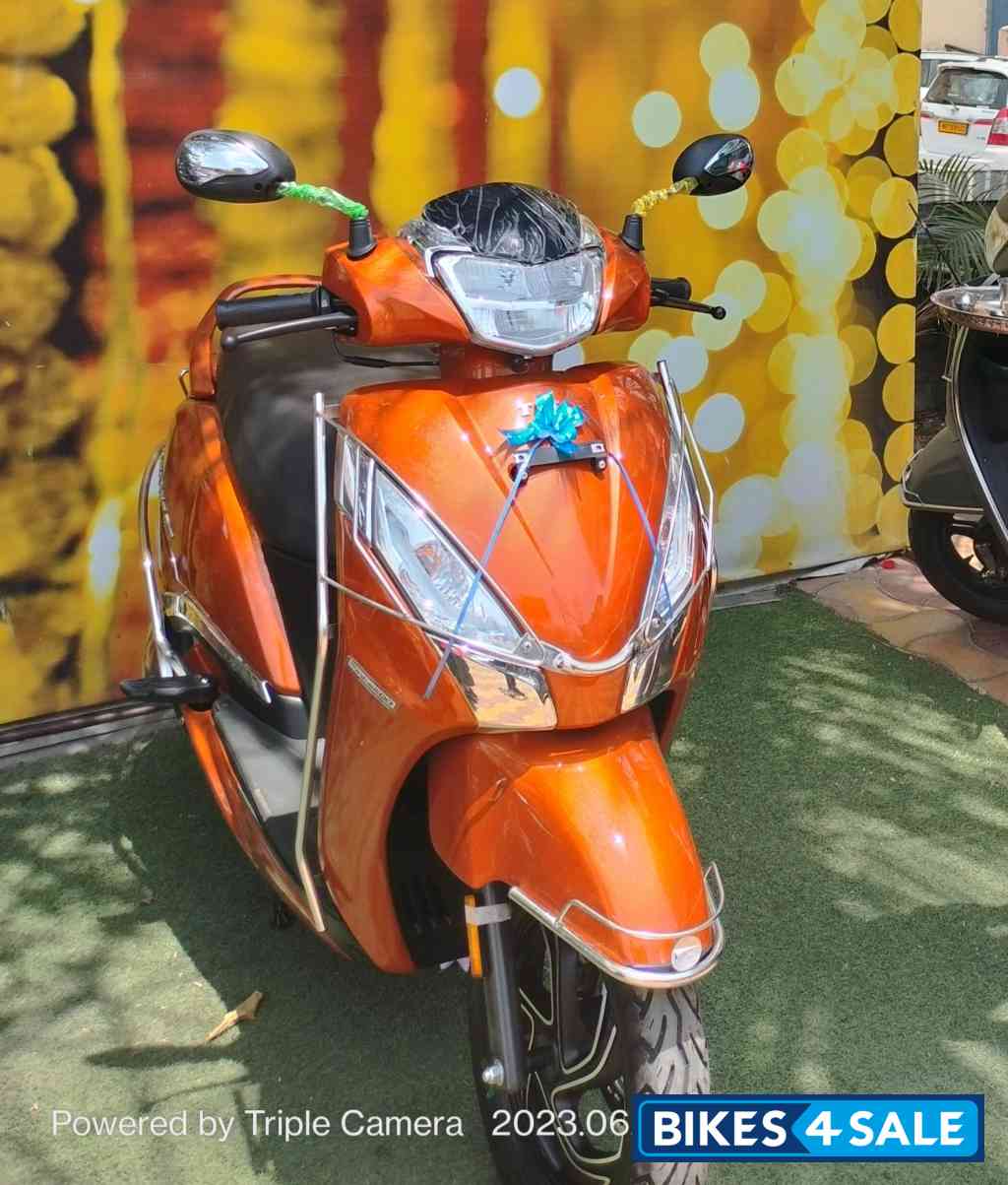 Orange TVS Jupiter 125