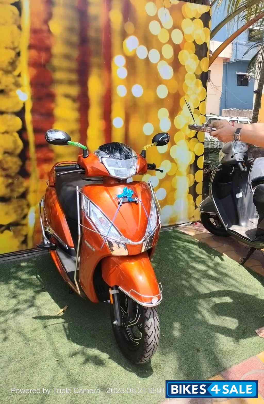 Orange TVS Jupiter 125