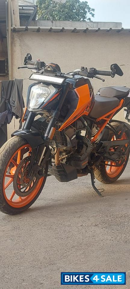 KTM Duke 200