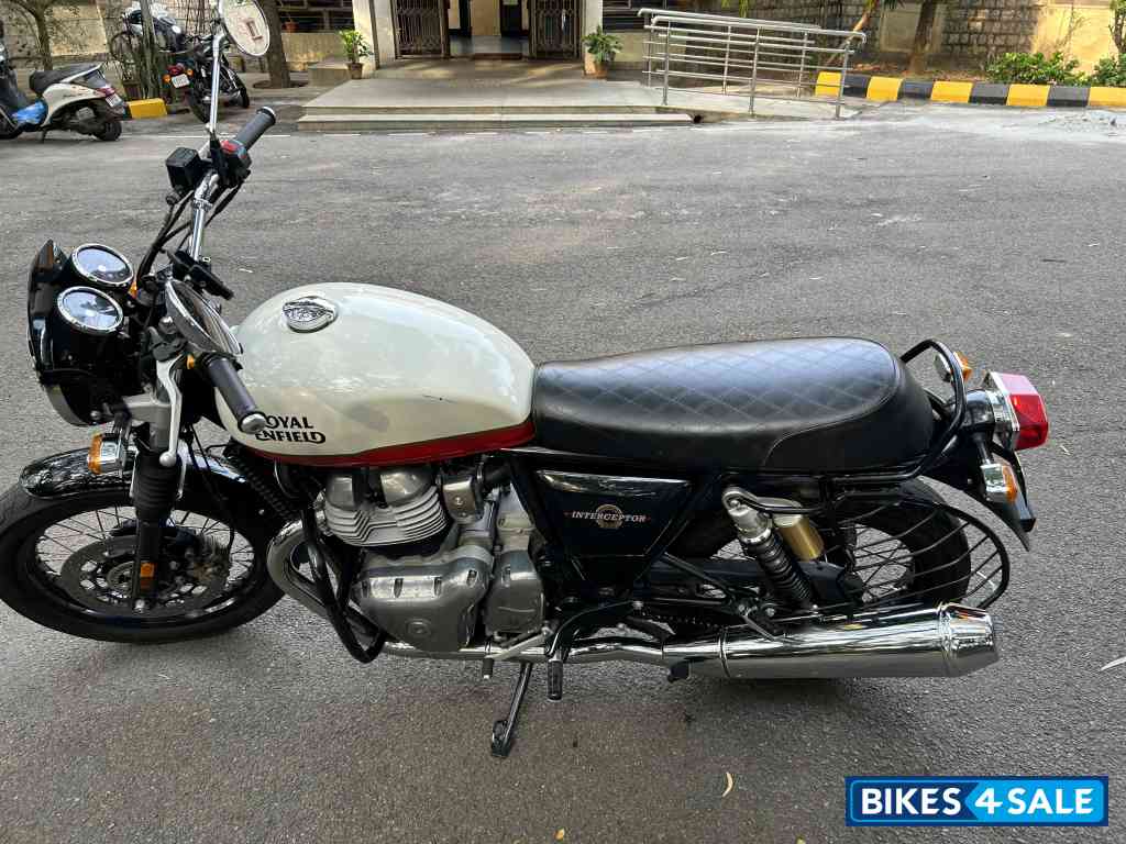 Biker Express Royal Enfield Interceptor 650 Twin