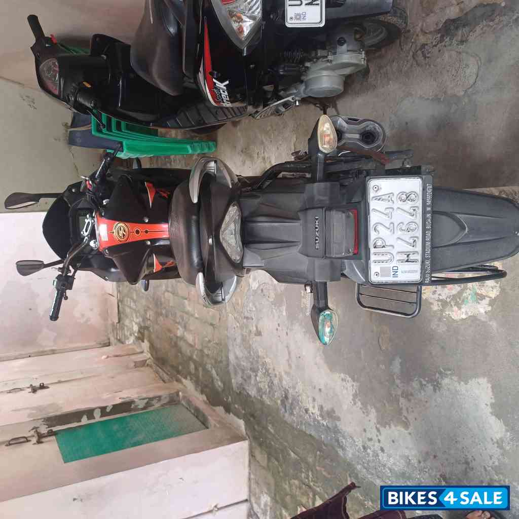 Red Black Suzuki Gixxer SF Fi