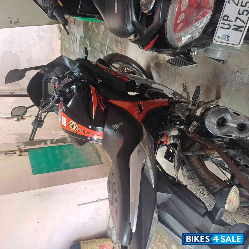Red Black Suzuki Gixxer SF Fi