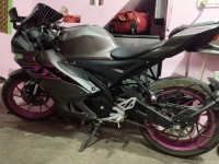 Yamaha R15 V4