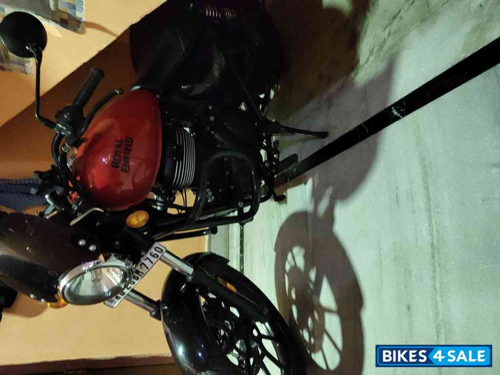 Red Royal Enfield Meteor 350 Fireball