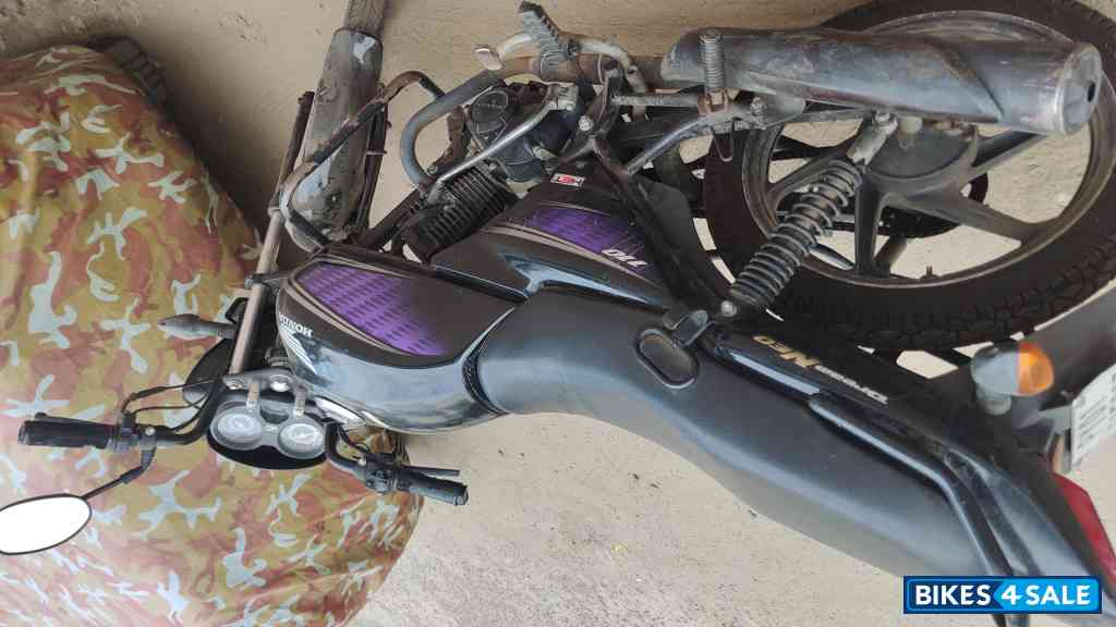 Black And Violet Honda Dream Neo