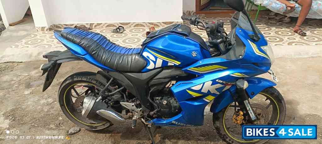 Suzuki Gixxer SF Fi