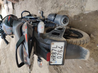 Bajaj Pulsar 125 Carbon Fibre Disc Single Seat