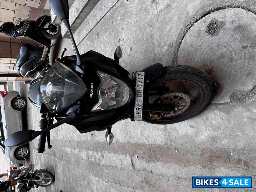 Suzuki Gixxer SF Fi