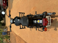 Jet Black Royal Enfield Bullet 350 ES