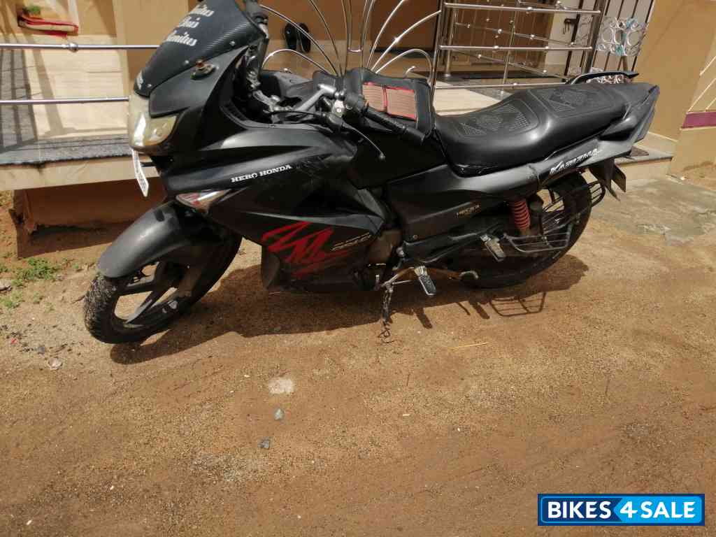 Black Hero Karizma ZMR