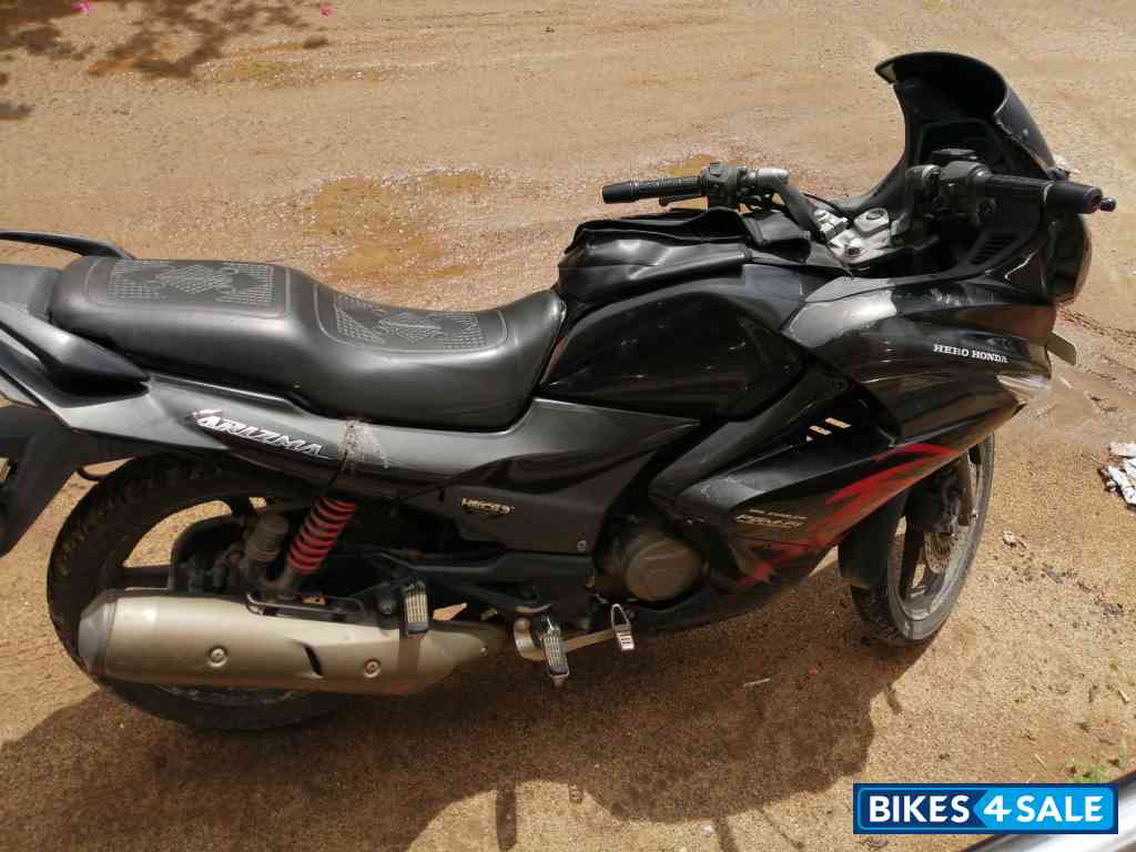 Black Hero Karizma ZMR