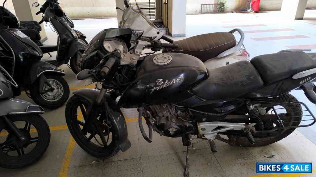 Bajaj Pulsar 180