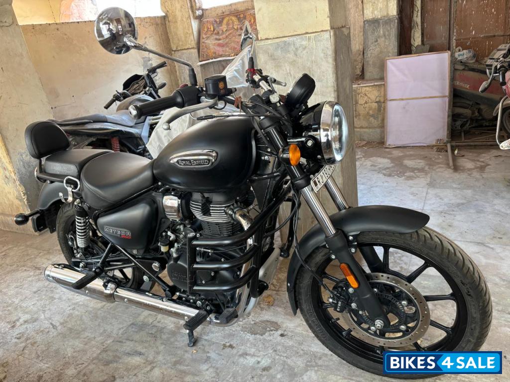 Royal Enfield Meteor 350