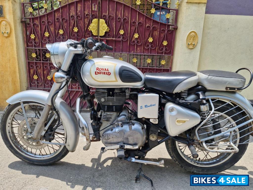 Silver Royal Enfield Classic 350