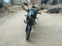 Black Bajaj Pulsar 125 Neon Disc Single Seat
