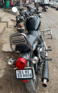 Black Royal Enfield Thunderbird TwinSpark 350