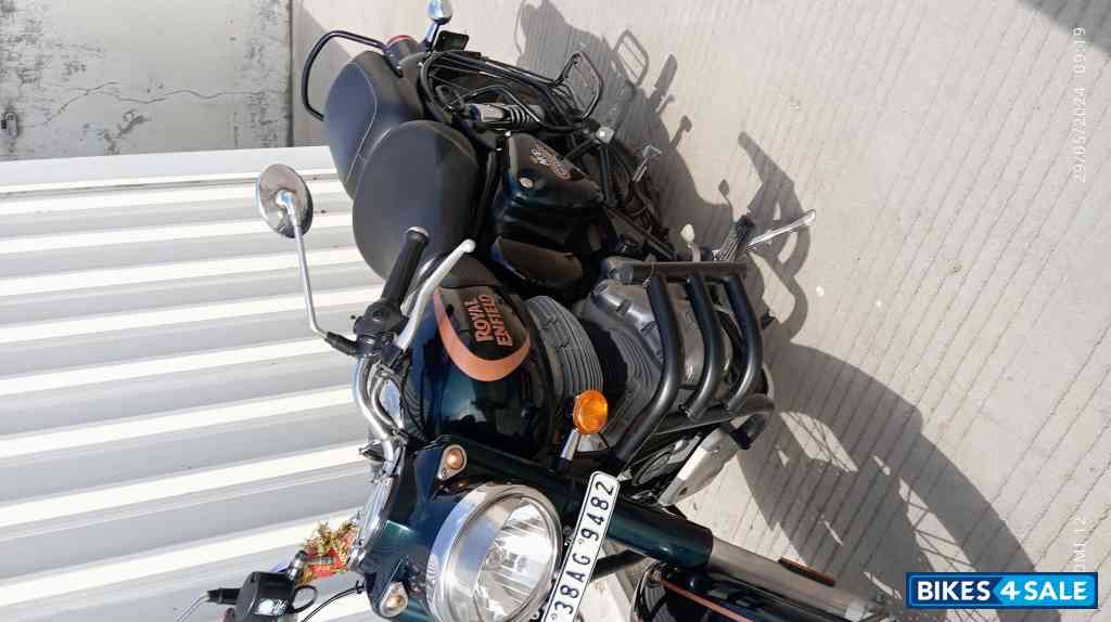 Helicon Green Royal Enfield Classic 350 Dual Channel BS6 Helicon Green Royal Enfield Classic 350 Dual Channel BS6