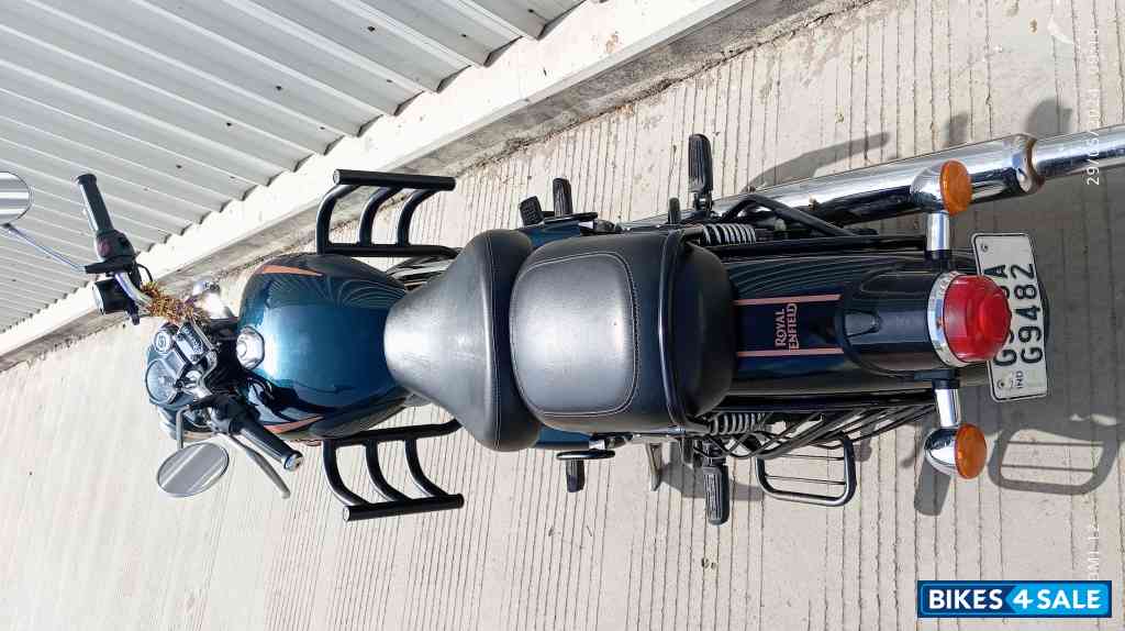 Helicon Green Royal Enfield Classic 350 Dual Channel BS6 Helicon Green Royal Enfield Classic 350 Dual Channel BS6