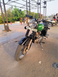 Royal Enfield Classic 350 Redditch Green