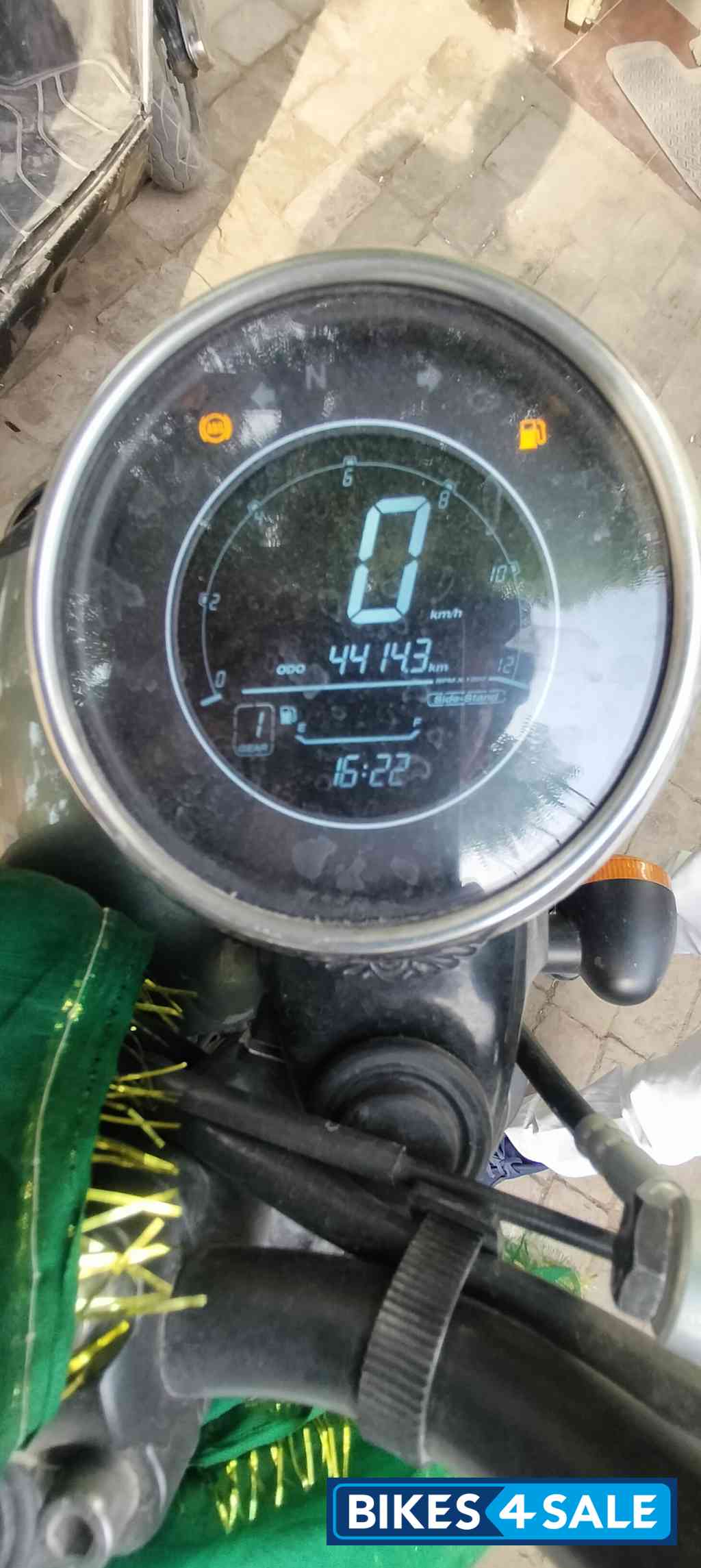 Jawa 42 Dual Channel ABS Cosmic Carbon