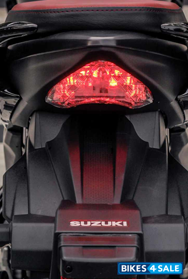 Matte Grey Suzuki Gixxer SP