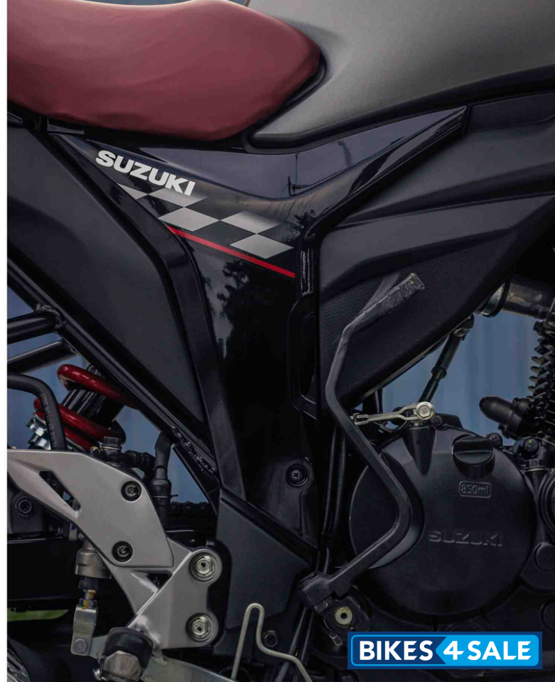 Matte Grey Suzuki Gixxer SP