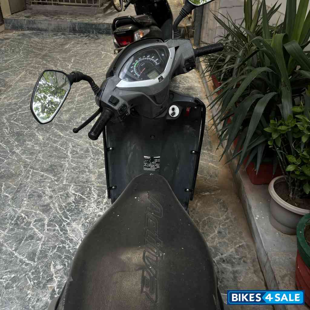 Blue Honda Activa 125