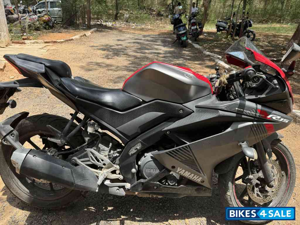 Yamaha YZF R15 V3