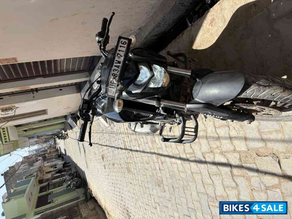 Z Black Yamaha FZ FI V3 BS6