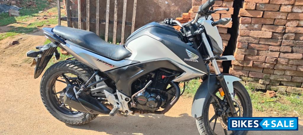 Honda CB Hornet 160R