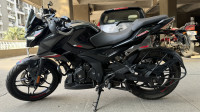 Brooklyn Black Bajaj Pulsar N250 Dual Channel ABS