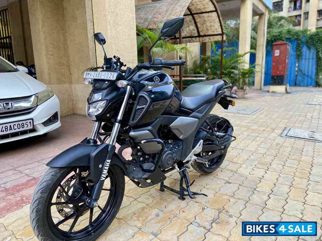 Black Yamaha FZ-S FI V3 2022