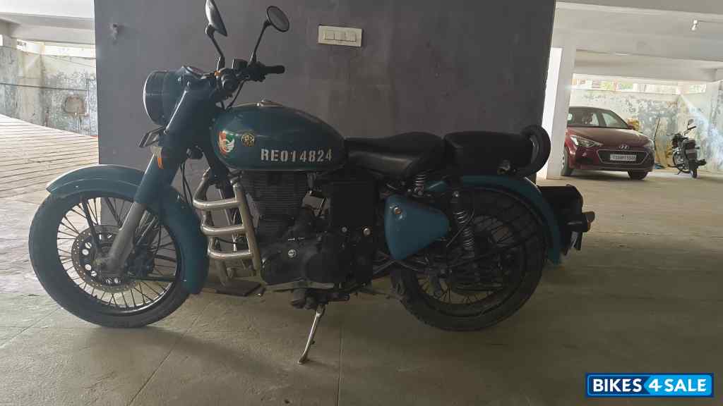 Royal Enfield Classic Signals Airborne Blue