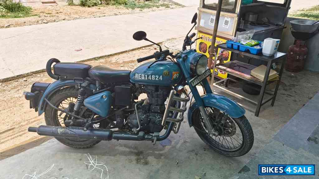 Royal Enfield Classic Signals Airborne Blue