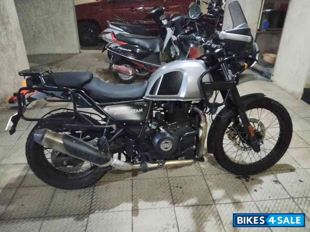 Gravel Gray Royal Enfield Himalayan