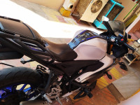 Silver Yamaha R15 V4