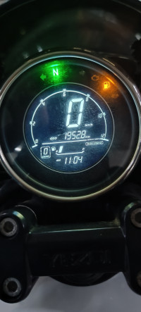 Yezdi Roadster Dual Tone