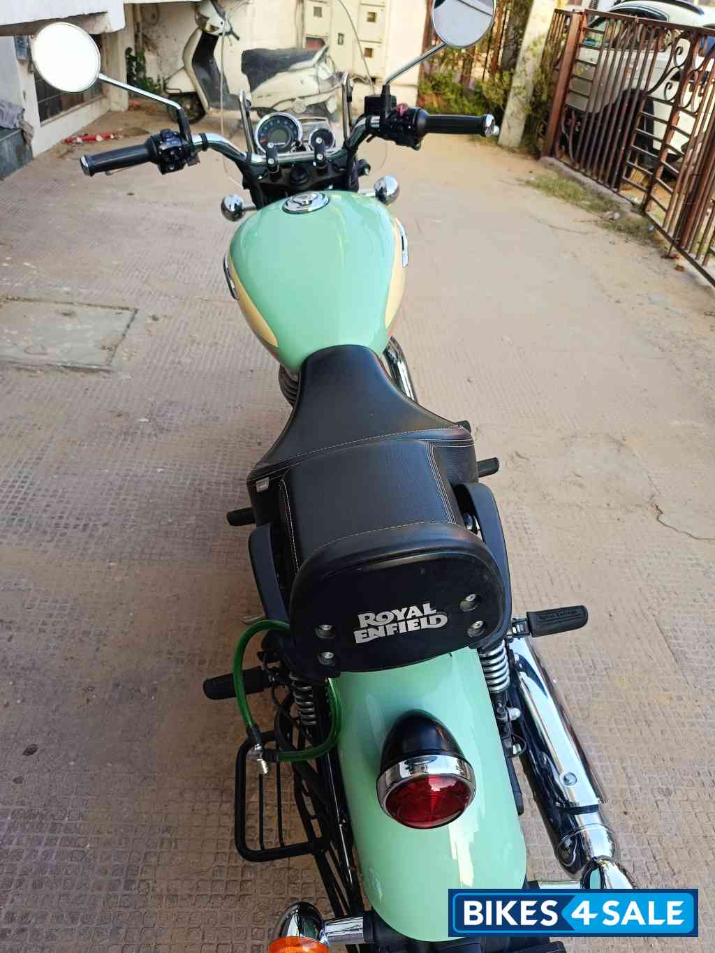 Arora Green Royal Enfield Meteor 350 Aurora