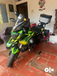 Savana Green Bajaj Dominar 400 ABS BS6