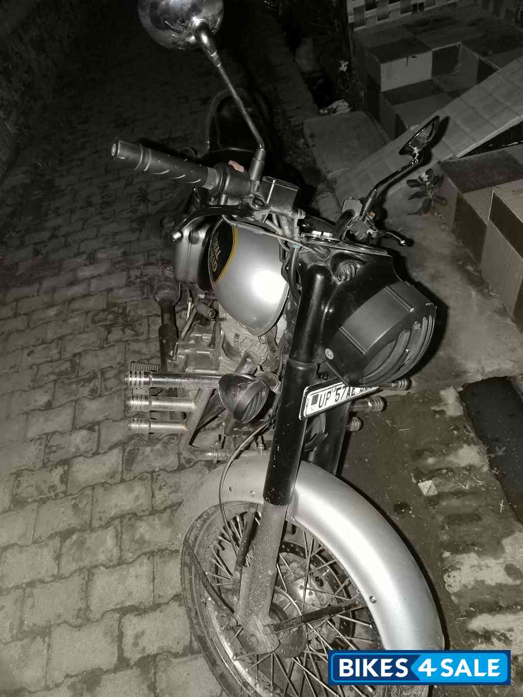 Silver Royal Enfield Classic 350