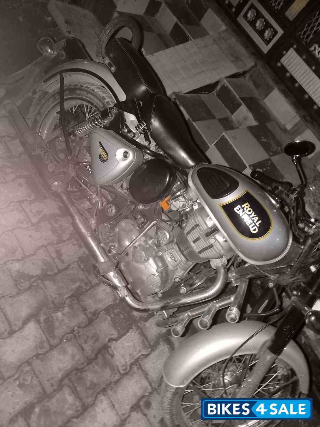Silver Royal Enfield Classic 350
