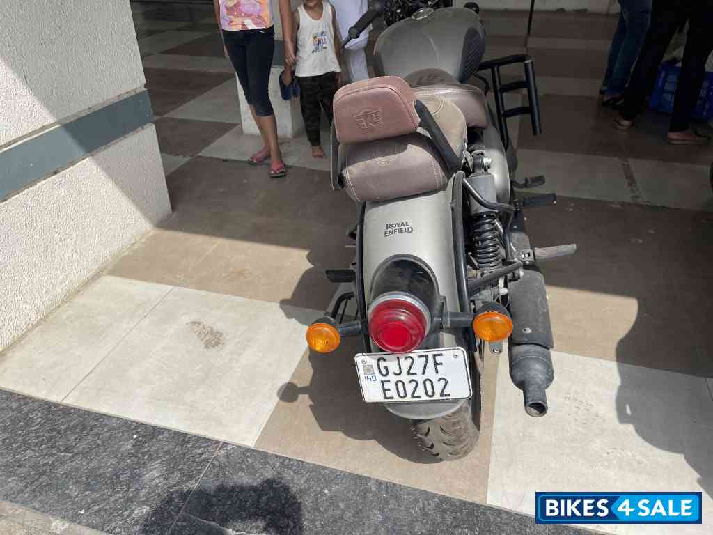 Royal Enfield Classic Gunmetal Grey Royal Enfield Classic Gunmetal Grey