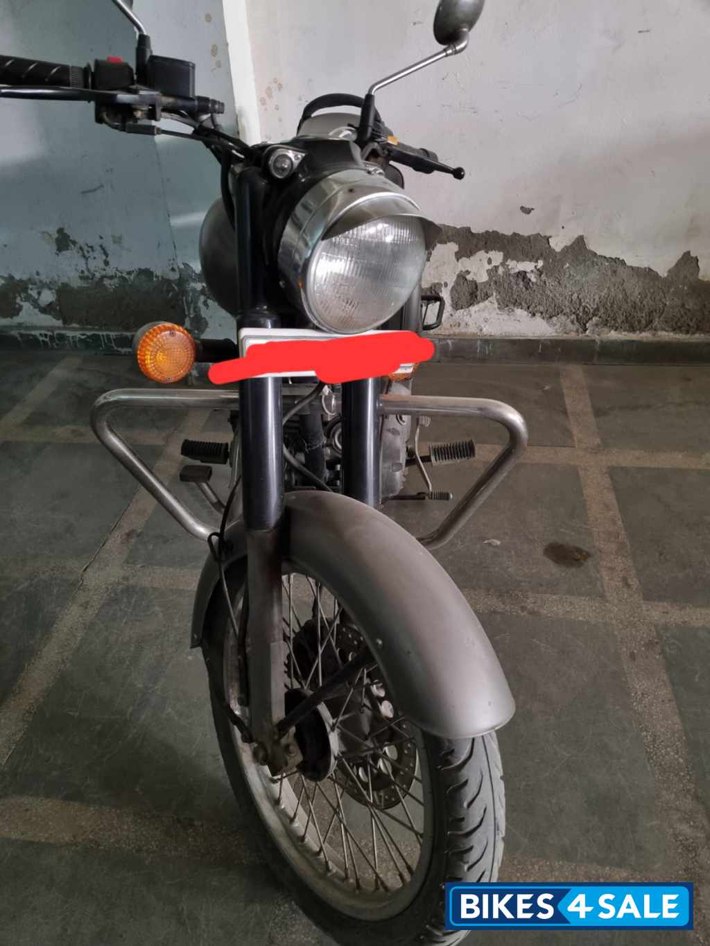 Gun Metal Grey Royal Enfield Classic Gunmetal Grey