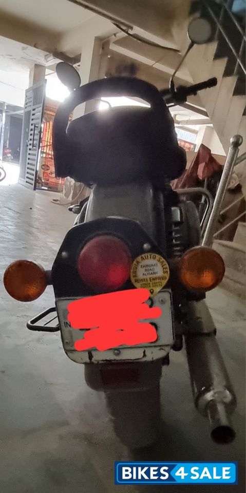 Gun Metal Grey Royal Enfield Classic Gunmetal Grey