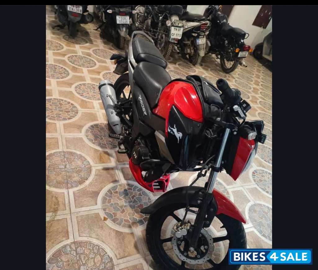 Red TVS Raider Split Seat